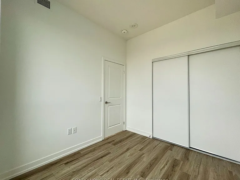 395 Bloor St E #1908 — Photo 5