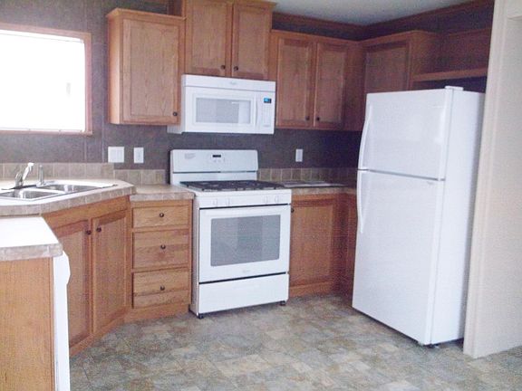 2nd image of 19 N Byron Dr