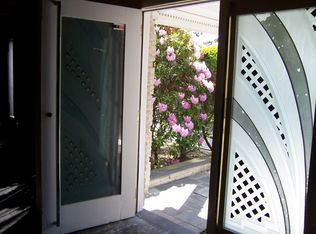 4 Bushkill Dr, Livingston, NJ 07039