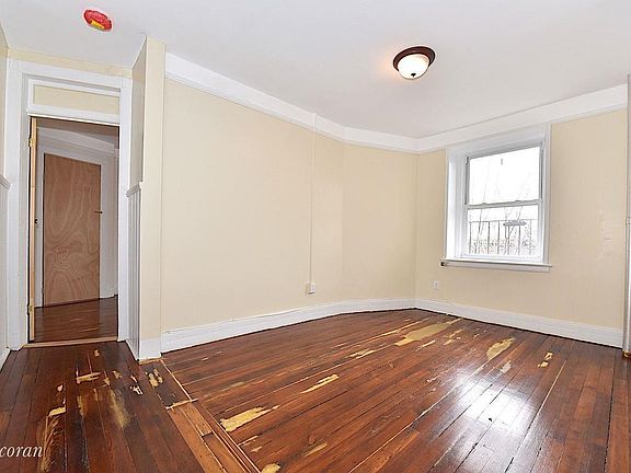 4th image of 186 Franklin St APT C15