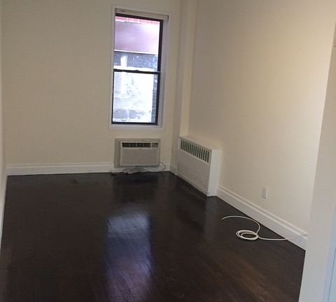 4th image of 1356 1st Ave APT 4A