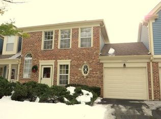 1707 Portsmith Ln, Arlington Heights, IL 60004