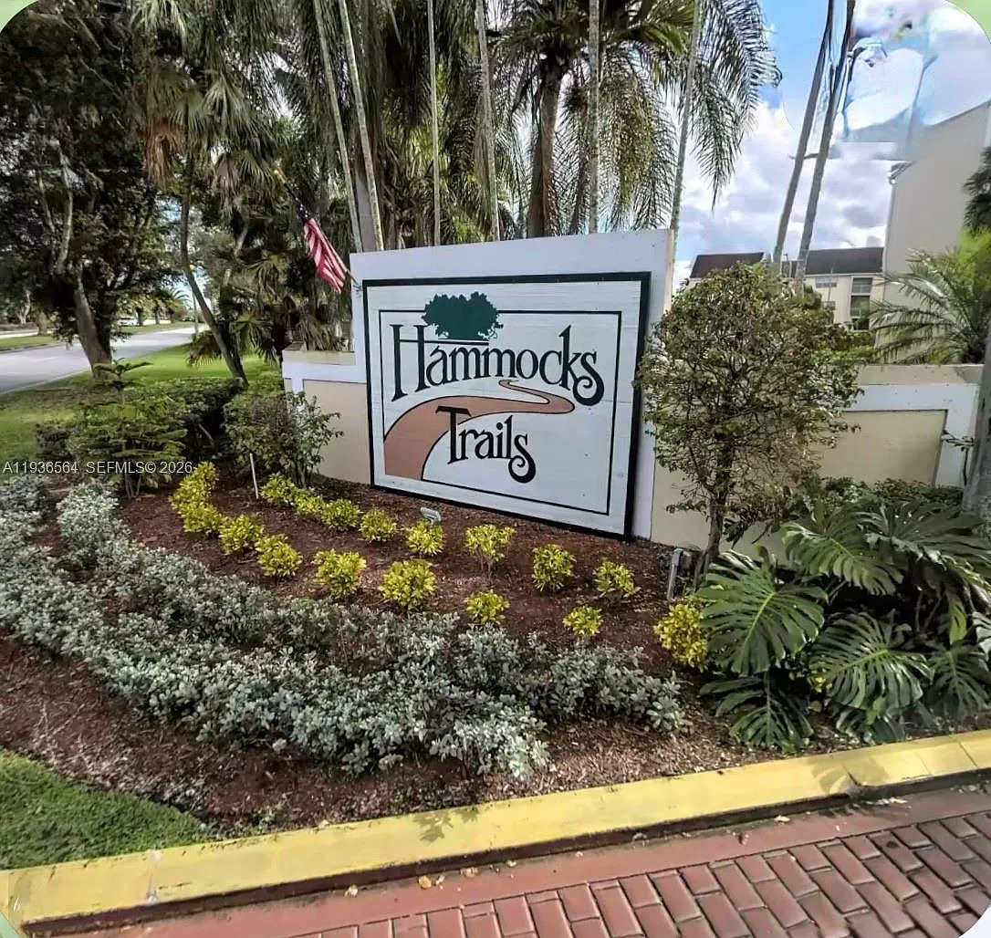 Hammocks Trails Condo — Photo 1