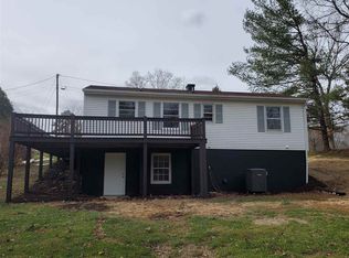 12087 Port Republic Rd, Grottoes, VA 24441