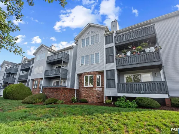 900 Van Houten Ave APT A2, Clifton, NJ 07013