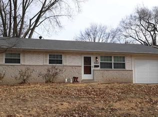 720 Herbst Dr, Florissant, MO 63031