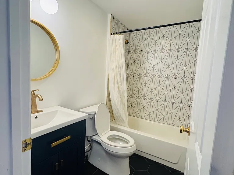 111 Hammond St #2 — Photo 9