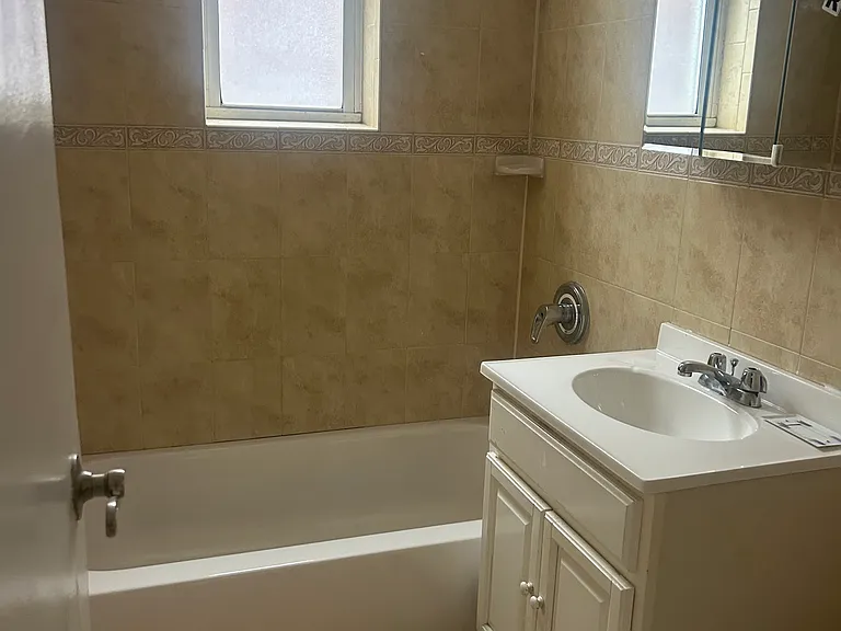 3310 Nostrand Ave #411 — Photo 4