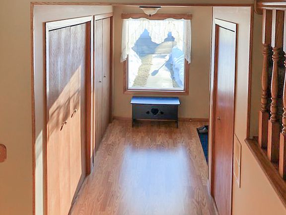 Large Entry with 3 closets