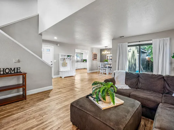 3276 Heights Dr #A, Shingle Springs, CA 95682