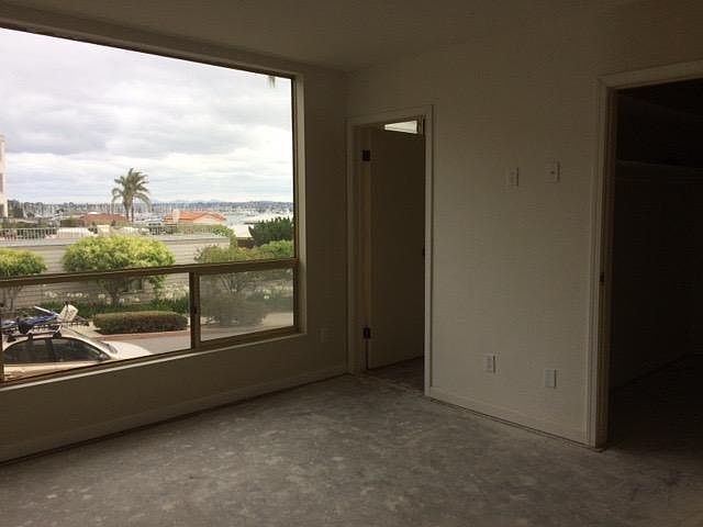 MB - carpeted