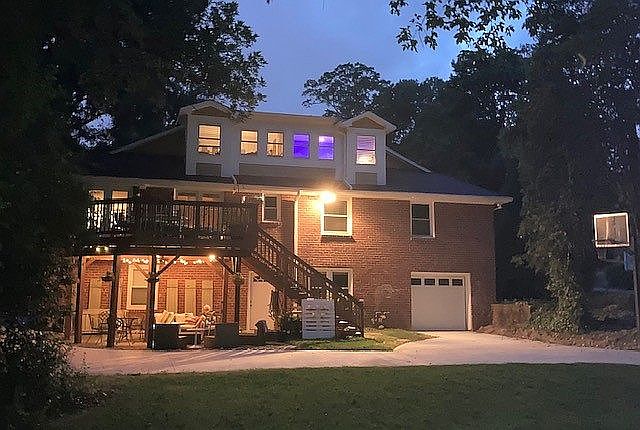 2nd image of 3149 Fairfax Dr