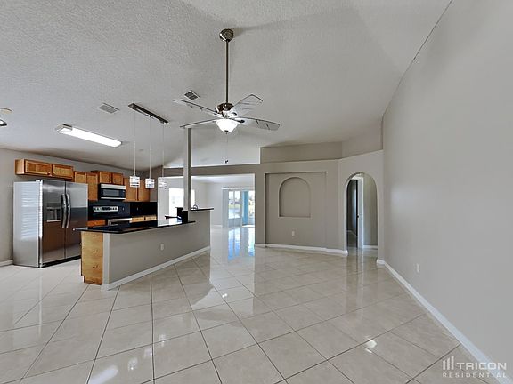 3rd image of 2403 Andrews Valley Dr
