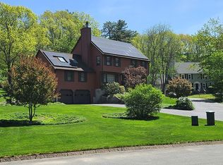 19 Village View Rd, Westford, MA 01886