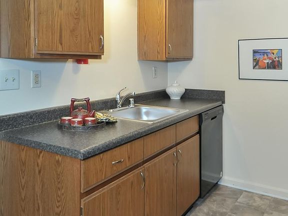 3rd image of 4202 Breckenridge Ln #46