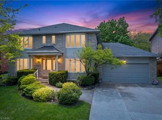2170 Belgrave Ct, Burlington, ON L7P 3R5