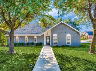 400 Hillside Dr, Lakewood Village, TX 75068