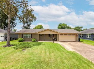 607 N 33rd St, Nederland, TX 77627
