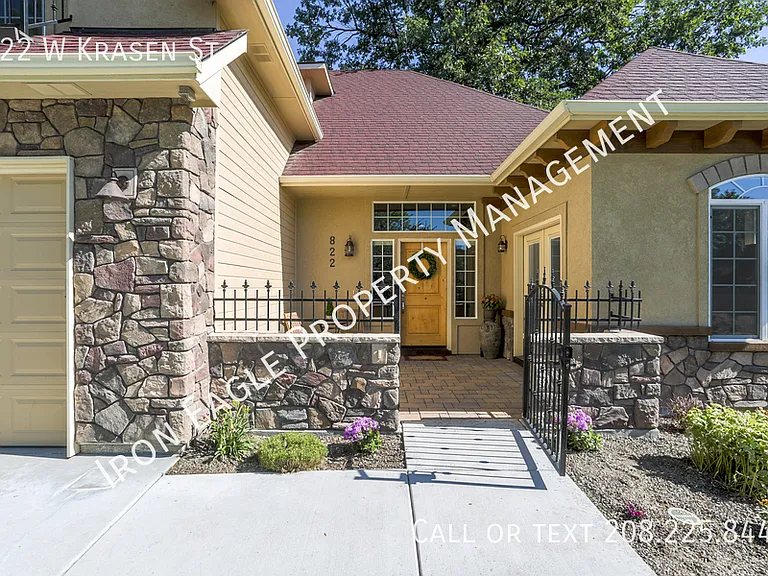 822 W Krasen St — Photo 2