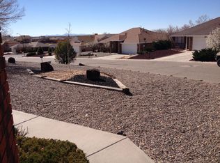 26 Cedar Ave, Los Lunas, NM 87031