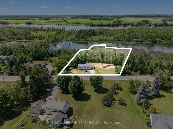 2495 River Rd, North Grenville, ON K0G 1J0