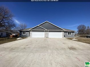 211 5th St, Sergeant Bluff, IA 51054