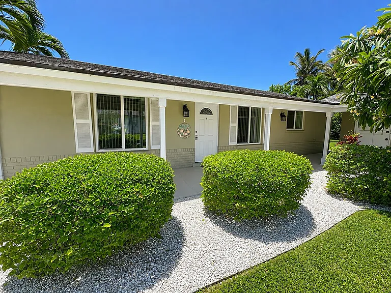 1232 Cabana Rd #1 — Photo 3