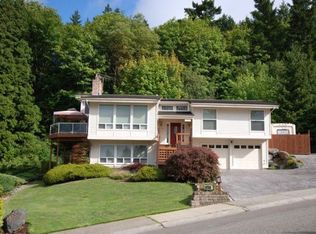 5700 141st Pl SE, Bellevue, WA 98006