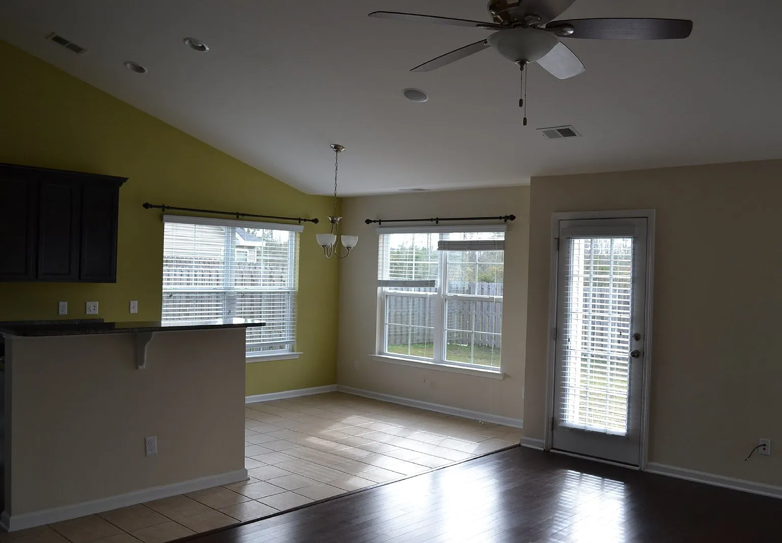 3 bed, 2.0 bath, 1494 sqft, $1,750 — Photo 3
