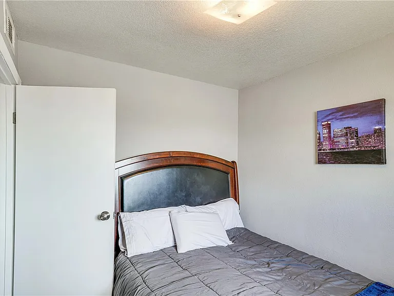 644 Swan Dr #1 — Photo 12
