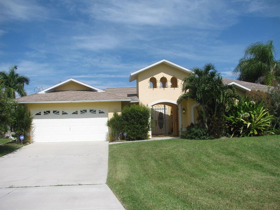 1st image of 4817 SW 24th Ave