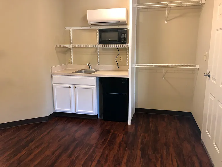 325 Bethel Ct #108 — Photo 5