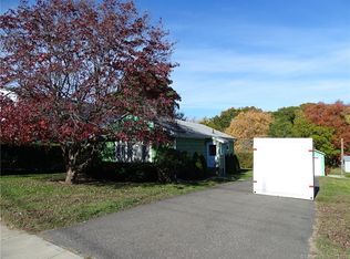 188 Poquonnock Rd, Groton, CT 06340