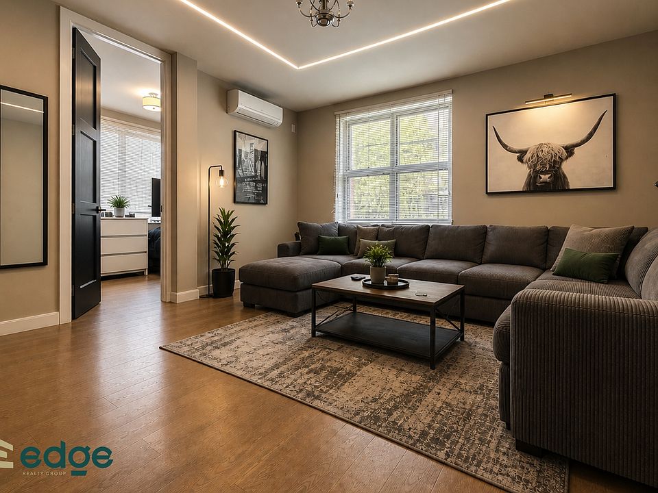 1st image of 125 Leonard St APT 1L