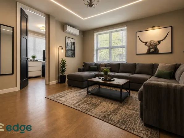 125 Leonard Street image 1 of 10
