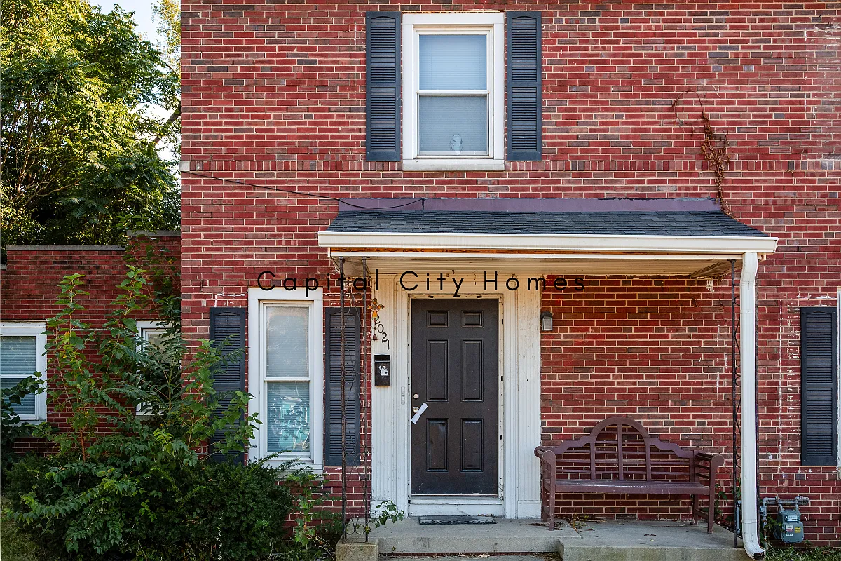 3 bed, 1024 sqft, $1,100 — Photo 1