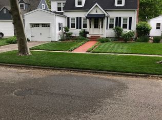 2048 S Bates Ave #1, Leland Grove, IL 62704