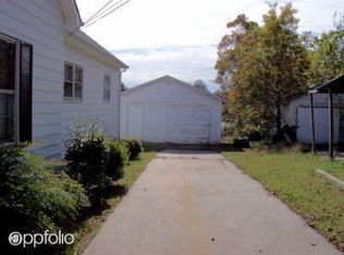 1002 Attica St, Burlington, NC 27217