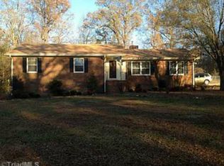 5813 Tysinger Dr, Greensboro, NC 27406