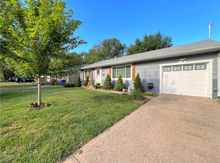 5804 Sterling Ave, Raytown, MO 64133