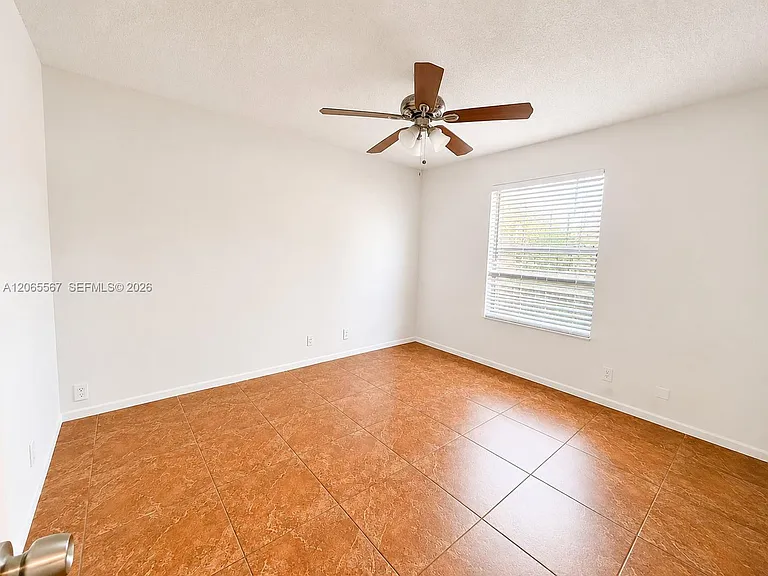 28 Crossings Cir #E — Photo 10