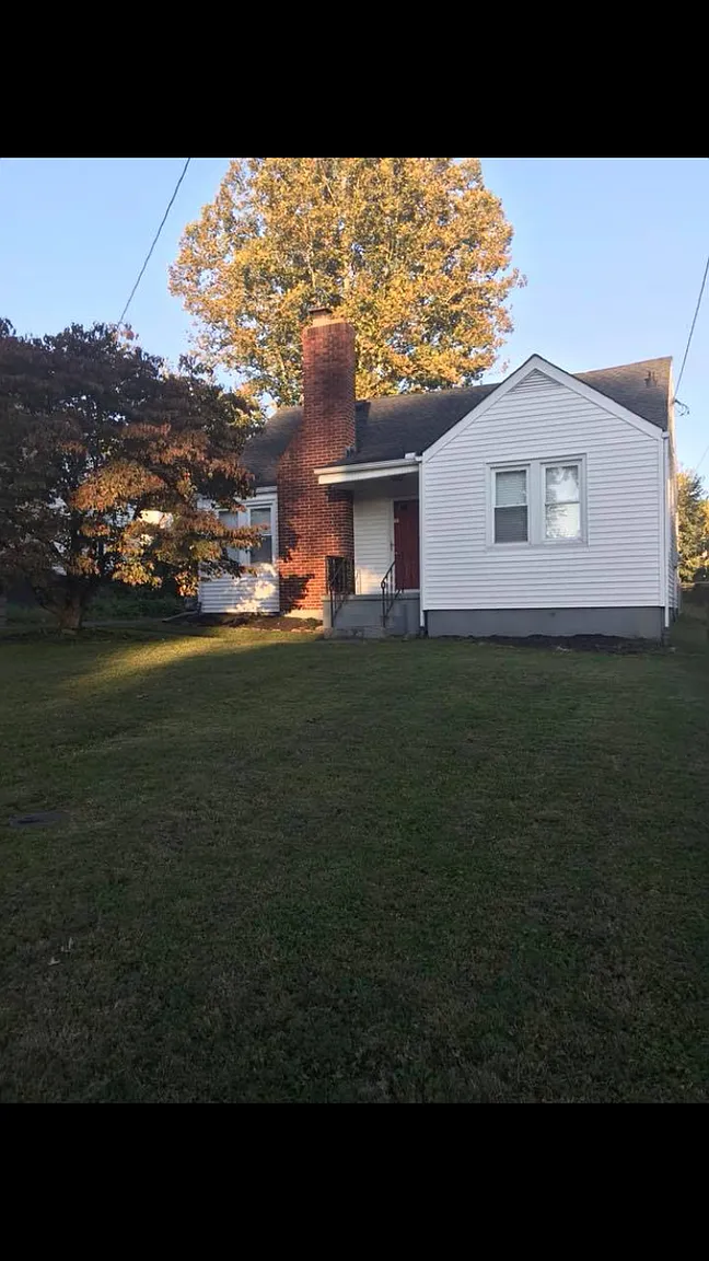 4618 New Garden Ave photo 1
