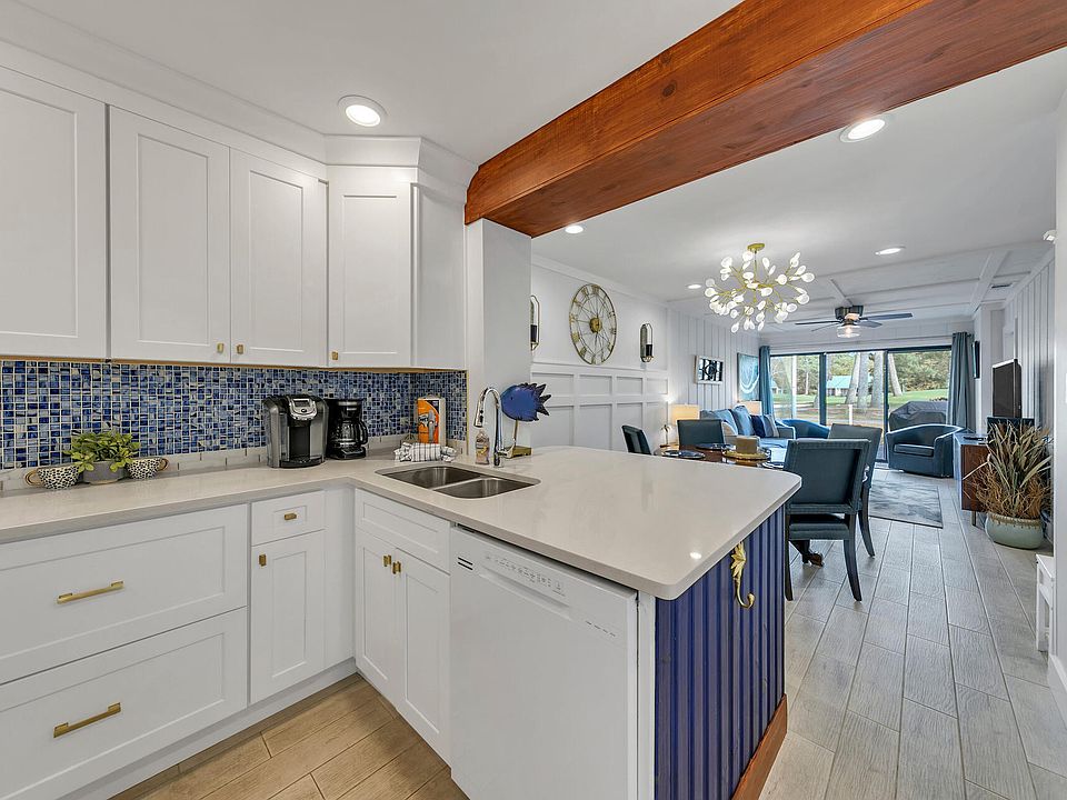 1st image of 728 Sandpiper Dr #10517