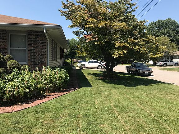 4th image of 1343 S Benton Ave