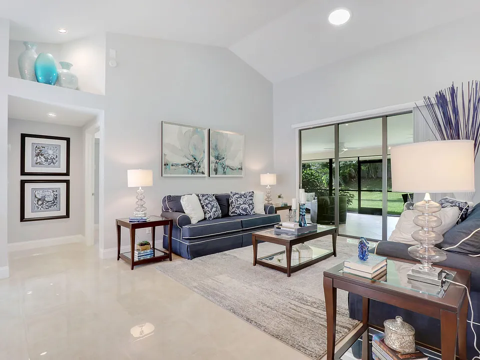 156 Thornton Dr
