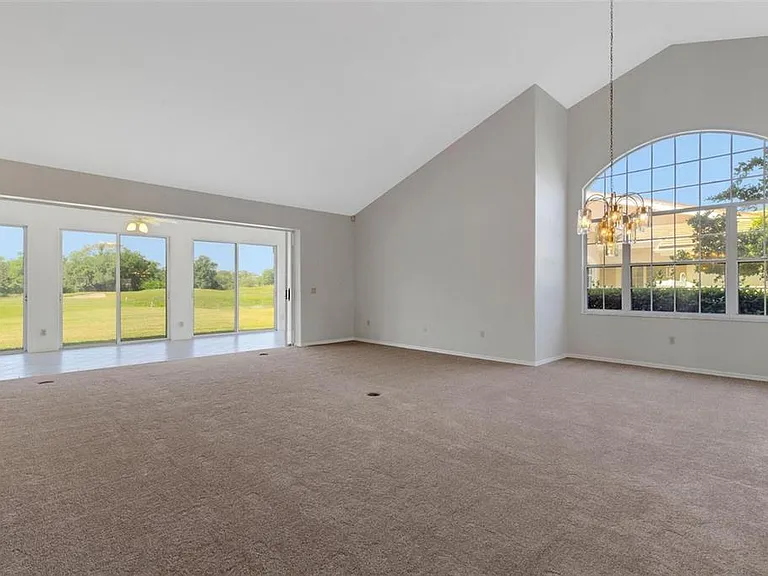 4044 Penshurst Park — Photo 8
