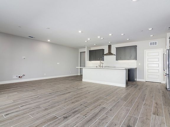 Kitchen and Great Room of Homesite 2057