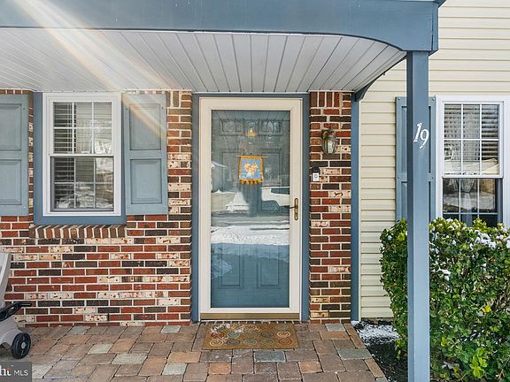 4th image of 19 Quail Hollow Dr