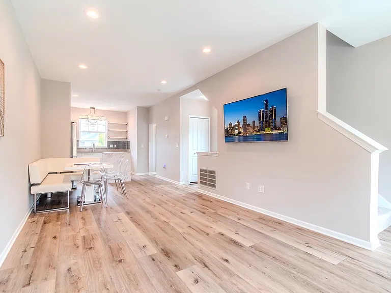 322 Jeff Keeton Dr — Photo 5