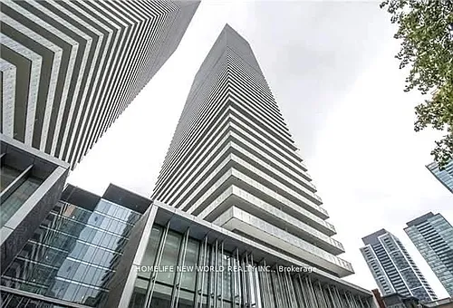 50 Charles St E Photo 1